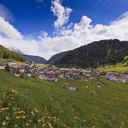 Anna Maria Apartman *